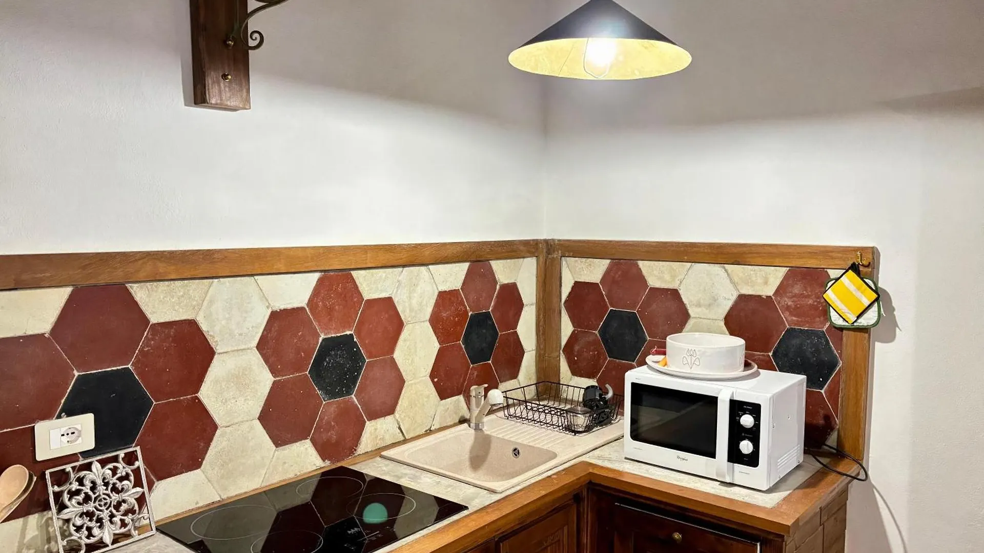 Elegant & Rustic Apartment - Piazza Castello Sassari