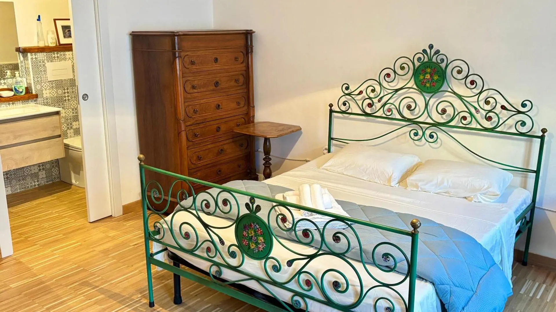 Elegant & Rustic Apartment - Piazza Castello Sassari